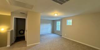 3704 Stone Street Hope Mills, NC 28348~Heritage Park Village Gallery 16