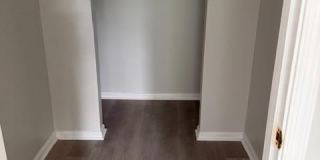 212 MILL RUN Court Gallery 8