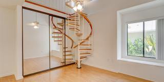 Luxurious 3 Bedroom Oasis with Pool and Beach Access AVAILABLE NOW! Gallery 5