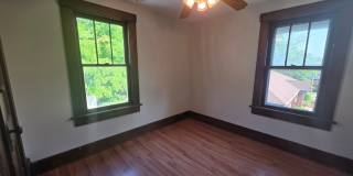Kent 3 bedroom 1 bath Single Family Home Gallery 13