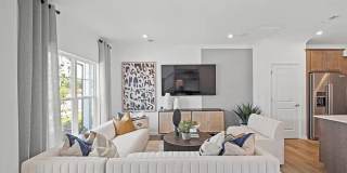 Room in 3 Bedroom Home at Leading St Gallery 9