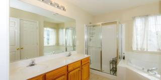 42983 SUNDANCE Square Gallery 12