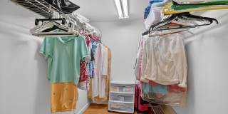 8200 Lakeshore Drive unit: 5070 Gallery 36