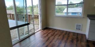 6 bedroom, 2 bath home in Roosevelt Neighborhood! 6 bedroom, 2 bath home in Roosevelt Neighborhood! Gallery 5