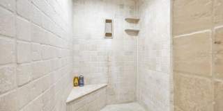 915 Edie Gallery 29