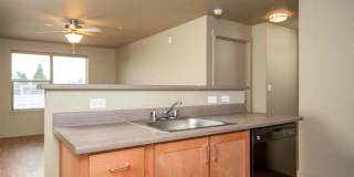 Monroe Apartments Gallery 8