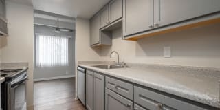 Uptown Square Apartments Gallery 22