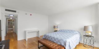 1650 Ala Moana Boulevard #4005 - 1 Gallery 7