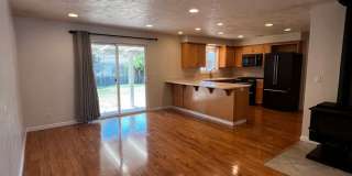 4-Bedroom 3-Bathroom house with attached 1 bedroom apartment 4-Bedroom 3-Bathroom house with attached 1 bedroom apartment Gallery 1