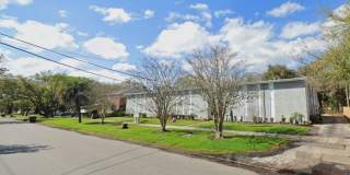 Spacious 1Bed/ 1Bath in Riverside ** 1St Floor  Water Included ** Gallery 1