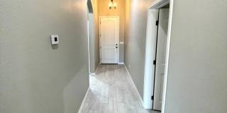 Beautiful 3 Bedroom Home on Desert Lakes Golf Course! Gallery 6