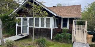 896 Evergreen Gallery 1