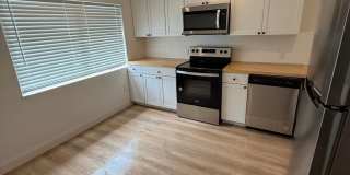 Renovated 2 Bedroom 2 Bath Apartment * A MUST SEE * Gallery 6
