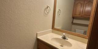 4 Bed, 2.5 Bath Brick home with 2 car garage Gallery 11