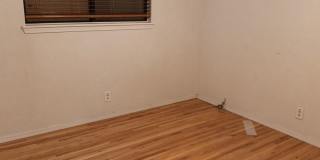 3 Bedroom, 2 Bathroom Home! Schedule a Showing! Gallery 17