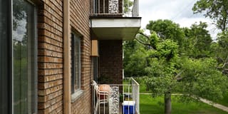 Charlton Place Gallery 13