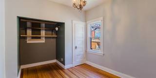 Amazing Highlands location with huge walkability! Gallery 16