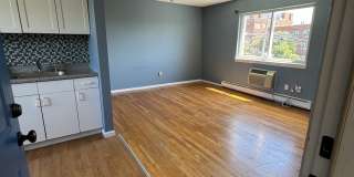 36 Woodbury Avenue Gallery 1