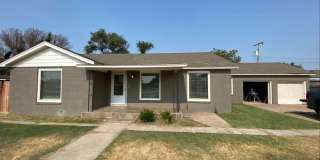 Beautiful 3 Bedroom 2 Bathroom in Idalou! Gallery 1