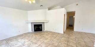 Cute 3 Bedroom Home in Center of Kingman! Gallery 3