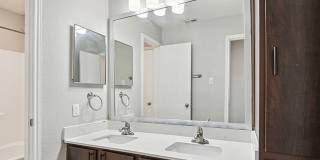 Creekside Apartment Homes Gallery 4
