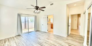 Great Single Story Home Minutes from Everything in Quiet cul-de-sac Street & Neighborhood Location of Vista! Gallery 25