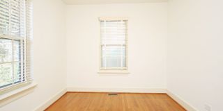 Charming Home With Fenced Yard Gallery 11