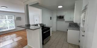 5700 Hazeltine Ave. Gallery 7