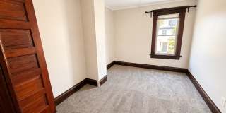 Beautifully Updated 3 Bedroom Home with 2-Car Garage – Prime Columbus Location Gallery 7