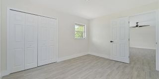 1608 Henry Avenue Gallery 4