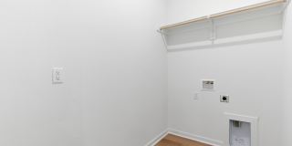 1835 East Fiji Street Gallery 11