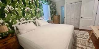 FULLY FURNISHED 2/2 OLD NE BUNGALOW - lease term through March 2027 Gallery 26