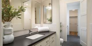 2217 Laurel Gallery 17