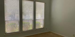 Beautiful 3 bedroom townhome available for rent for ASAP move in!!!! Medical Center Area!!! Beautiful 3 bedroom townhome available for rent for ASAP move in!!!! Medical Center Area!!! Gallery 6