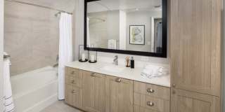 Locklyn West Palm Gallery 9