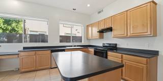 Beautiful Single-Level Home with Private Pool – Prime Arrowhead Location! Gallery 16