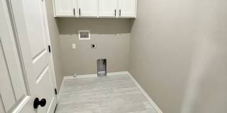 Beautiful 3 Bedroom Home on Desert Lakes Golf Course! Gallery 29