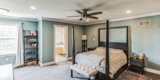 Beautiful 3 Bedroom Bridgeport Townhome! Gallery 23