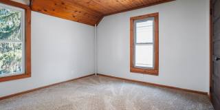 Spacious 3 Bed, 2 Bath in Newark - Move-In Ready Gallery 26