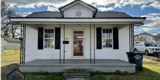 2BR Kingsport Cottage Gallery 1