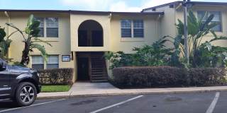 1 BDRM 1 BATH CONDO IN LA COSTA BRAVA - DOWNTOWN/SODO (LAKE PINELOCH) Gallery 1