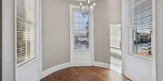 170 West Washington Gallery 15