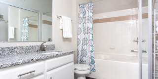 Linden Square Gallery 87