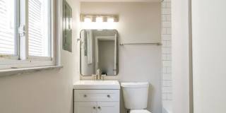 1075 Oak Street Gallery 9