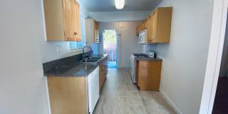 1685-1697 Summit St. / 109-137 E. Penn St. Gallery 12