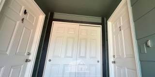 Cute 2:1 Apartment Downtown Olympia with Covered Parking! Cute 2:1 Apartment Downtown Olympia with Covered Parking! Gallery 10