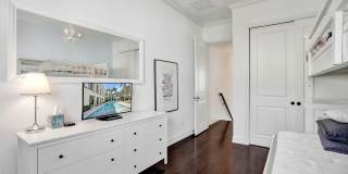381 E Cannery Row Circle Gallery 27