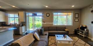 Newer Incredible home with all the amenities! Gallery 23
