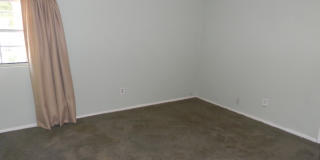 1342 E Maple, Pool Home - AVAILABLE 6/1/2026 Gallery 9