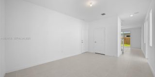 715 SE 15th St Gallery 6